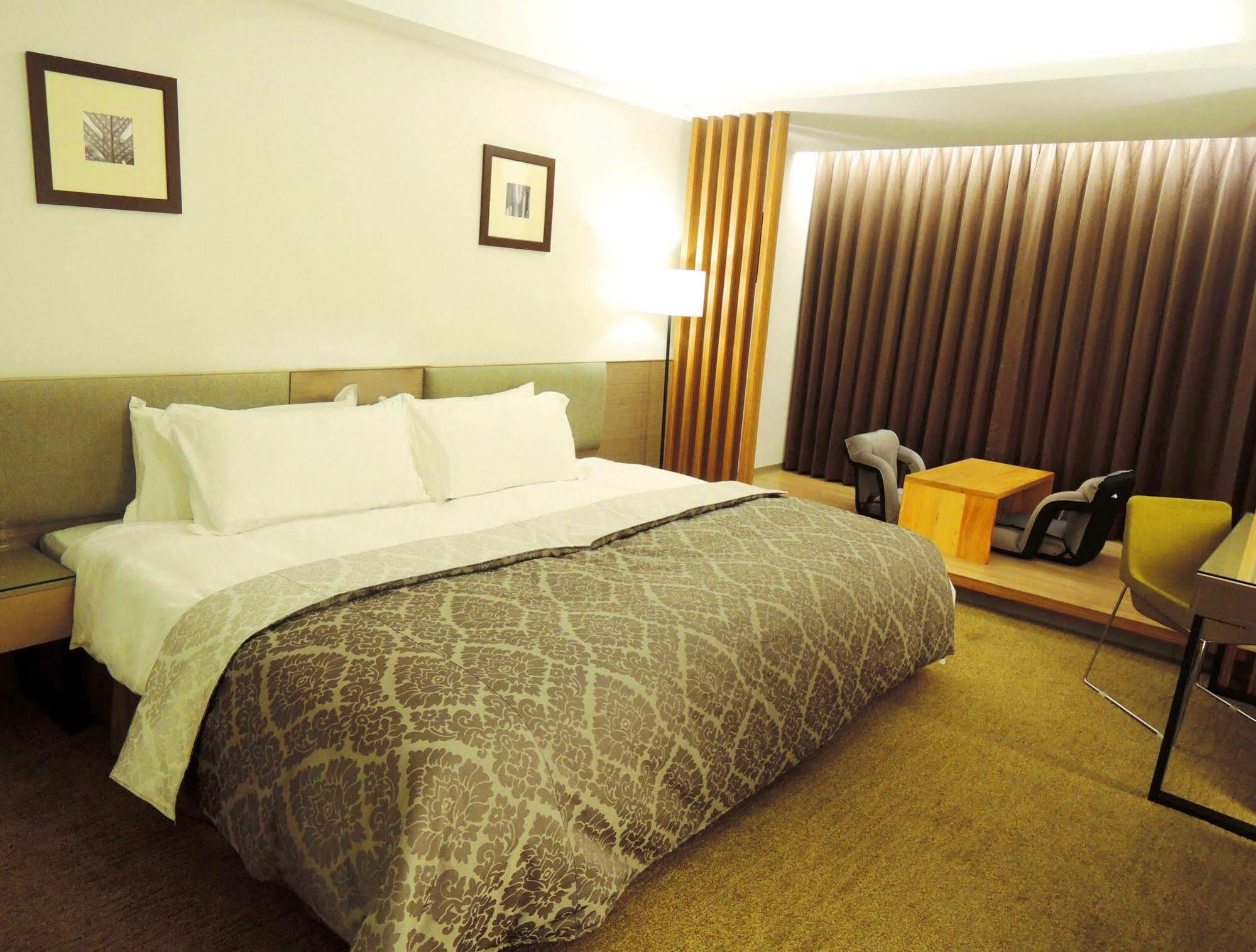 Tsun Huang Hotel Jiayi Zewnętrze zdjęcie